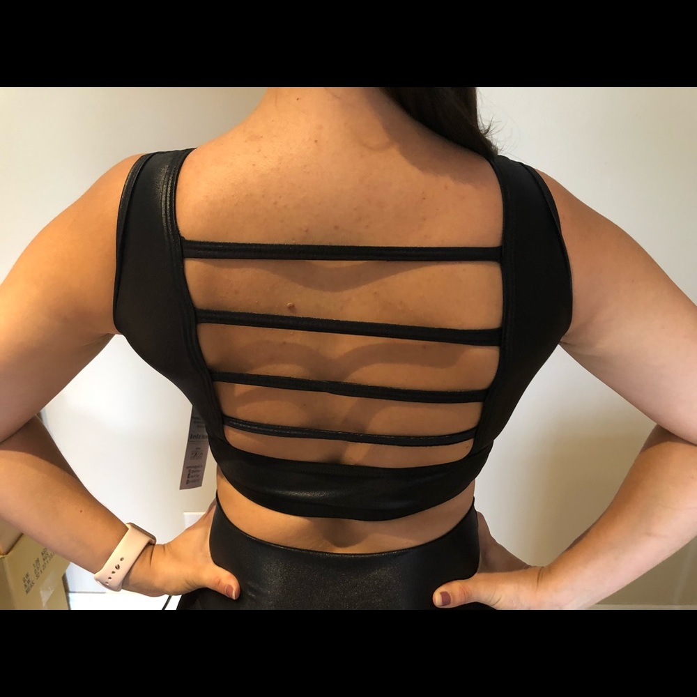 Top - Picture 2 of 5